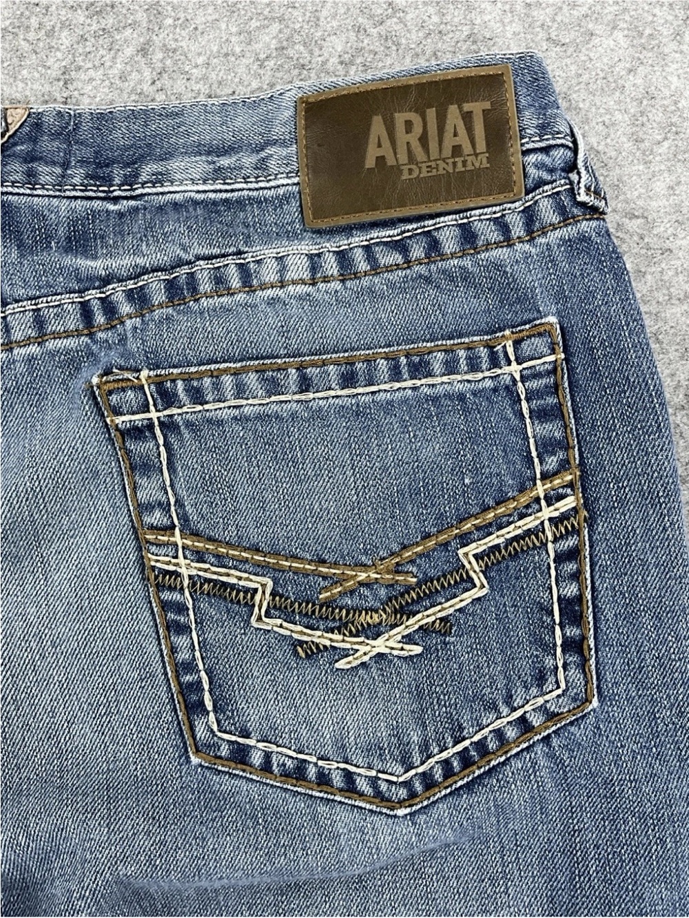 Ariat Mens Jeans Straight Fit Leg M5 33x32 Denim Western Cowboy Work EUC - Picture 12 of 13